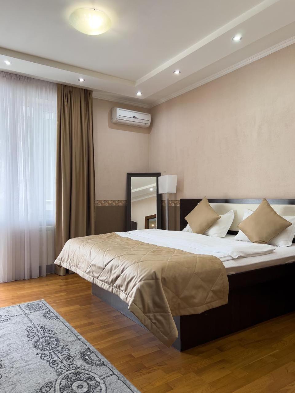 Apartment 5