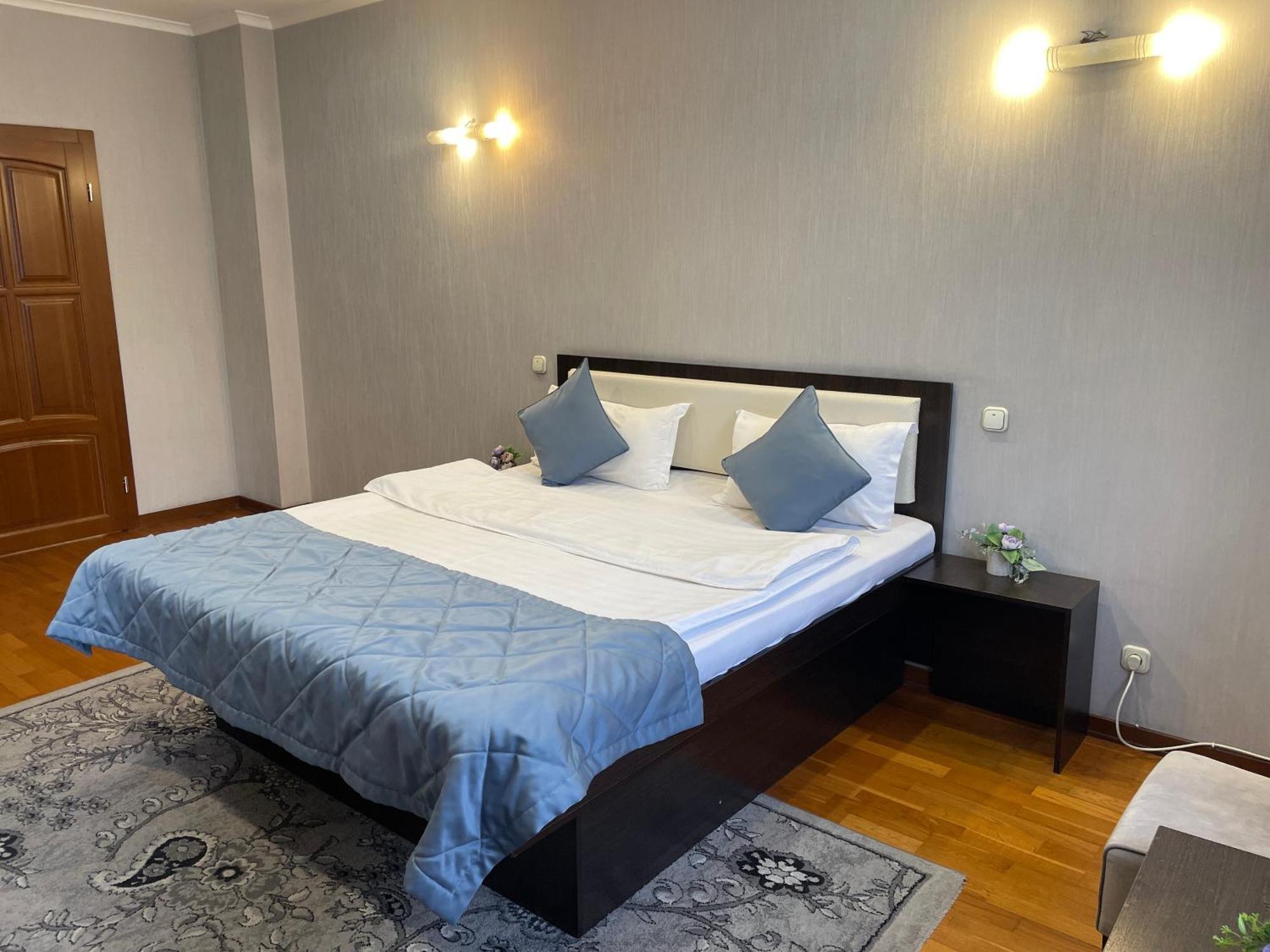 Apartment 5 3*
