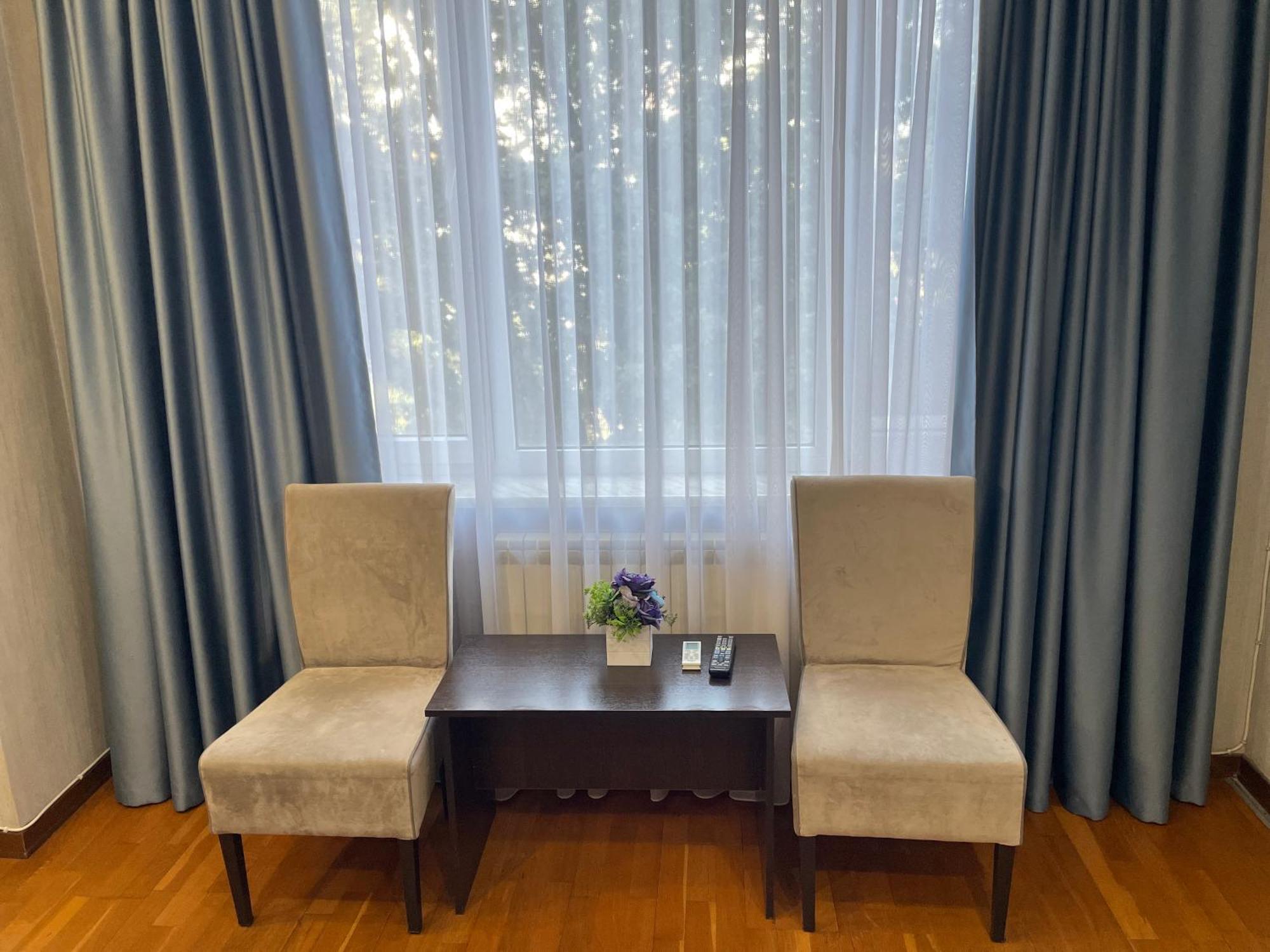 Apartment 5 3* Almaty